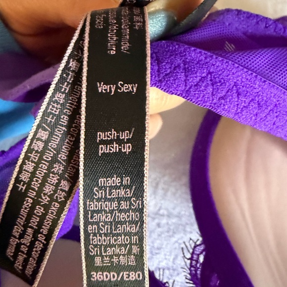 Victoria's Secret Vibrant Purple Lace Bra - Picture 5 of 5